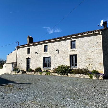Les Puvinieres Pension Breuil-Barret Buitenkant foto